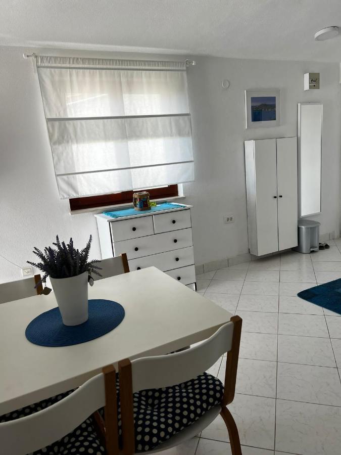 Apartments Milicevic Rogoznica  Dış mekan fotoğraf